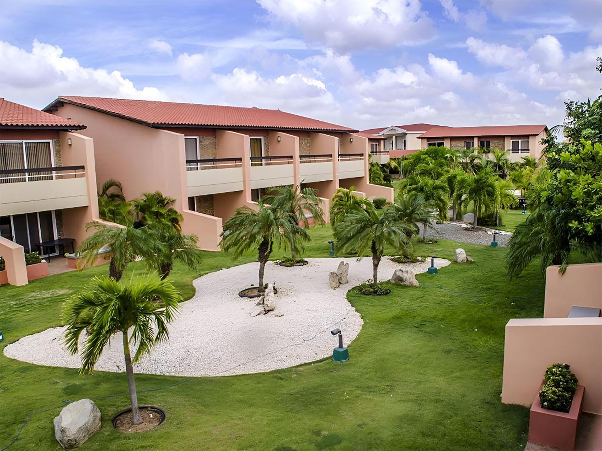 Aruba , Eagle Beach Townhouse Palm Beach Exterior photo